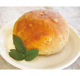 紅茶とオレンジピールのパン